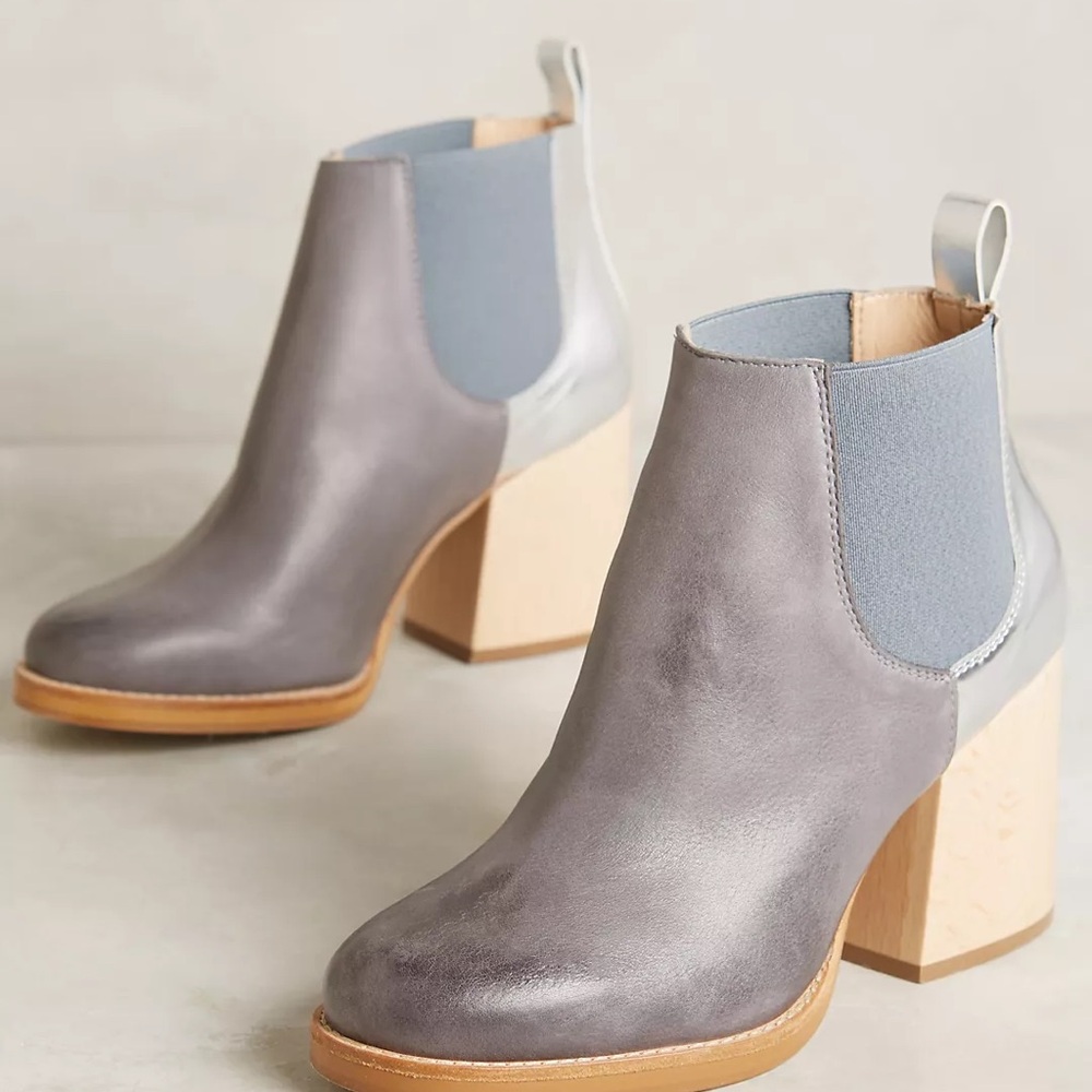 Ouigal Anthropologie Elizabeth Chelsea Boot - Sz 38